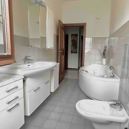 Charming House On The Vakantiehuis Lezzeno